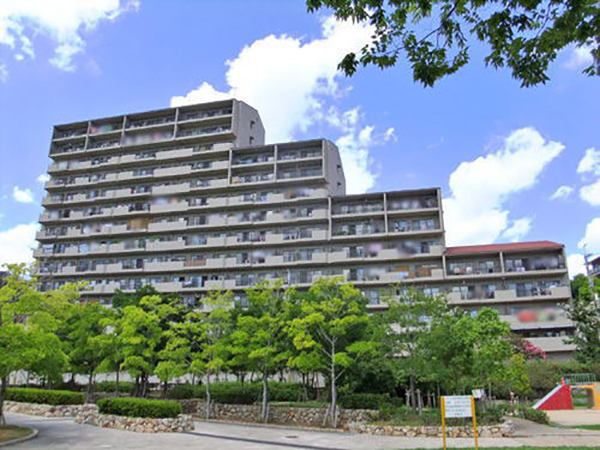 吹田市五月が丘南