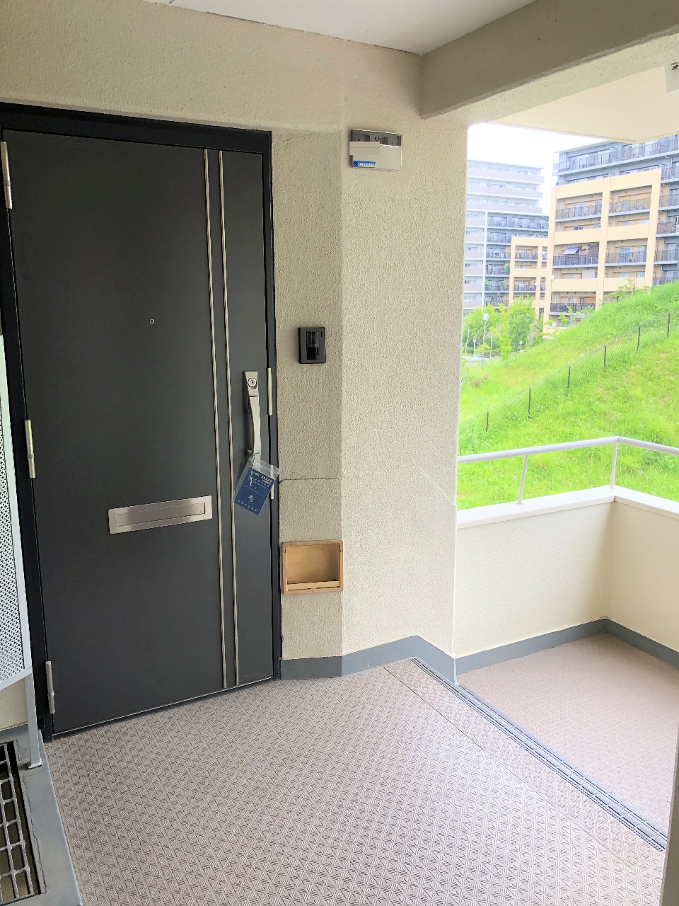 藤白台住宅　玄関