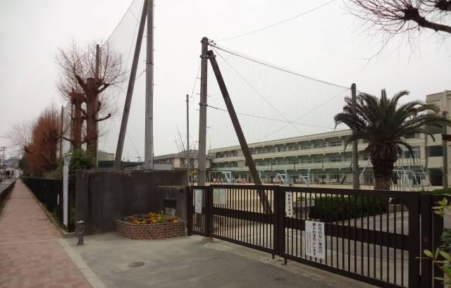 エステムコート吹田・片山公園フローラ　吹田第二小学校