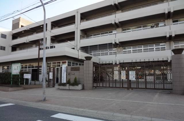 エステムコート吹田・片山公園フローラ　第六中学校