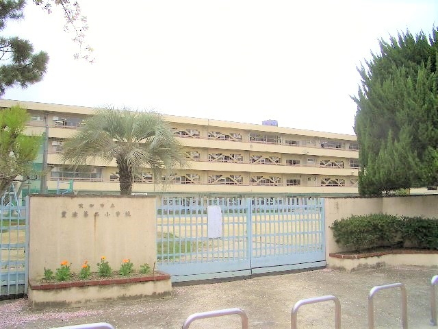 ディークラディア江坂　豊津第二小学校