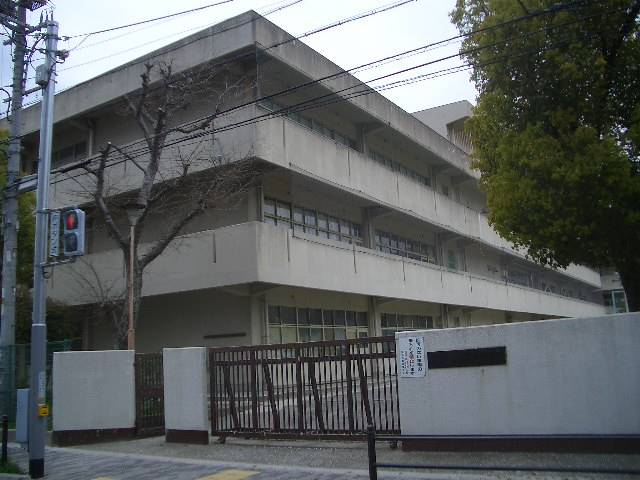 ライオンズマンション江坂　豊津西中学校