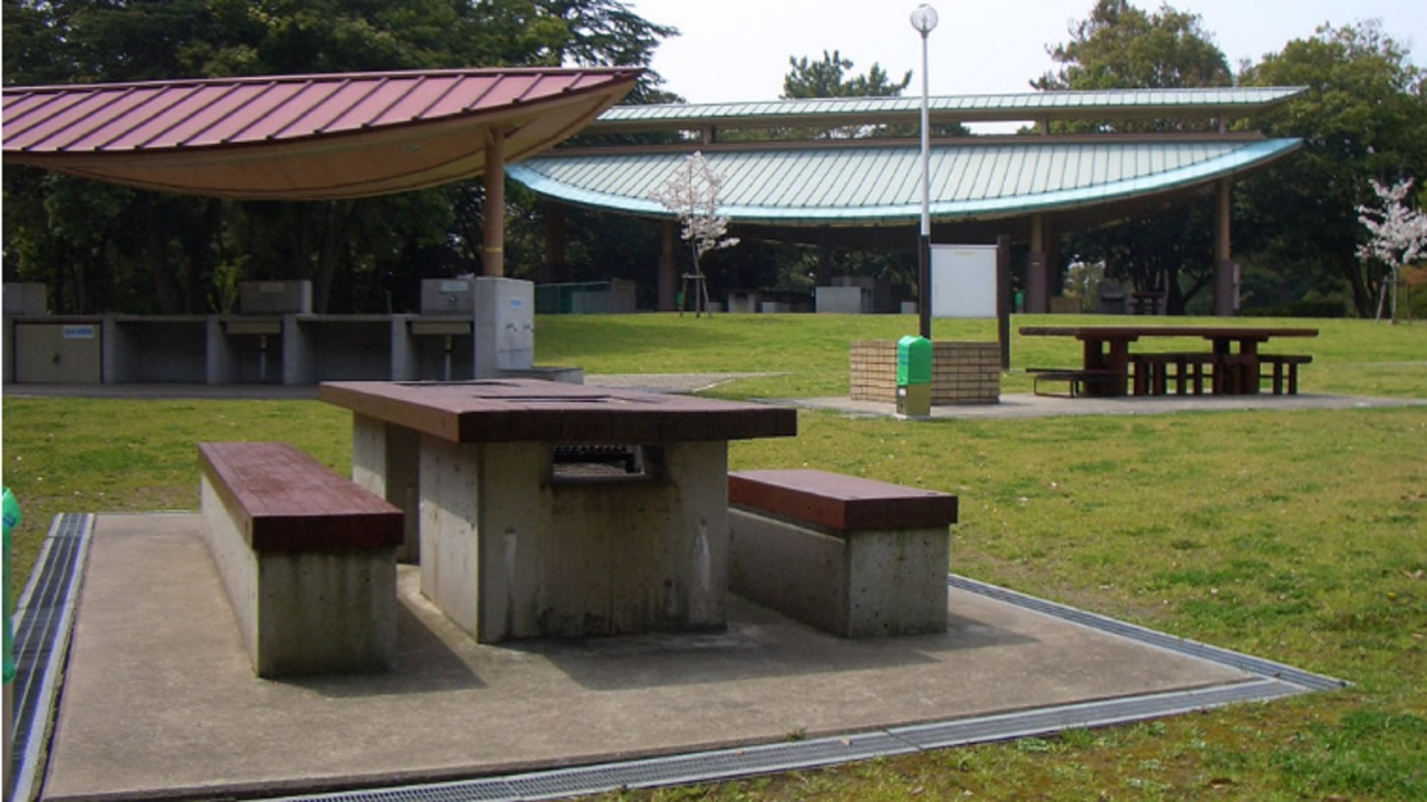 千里山さつきヴィラ　服部緑地バーベキュー広場
