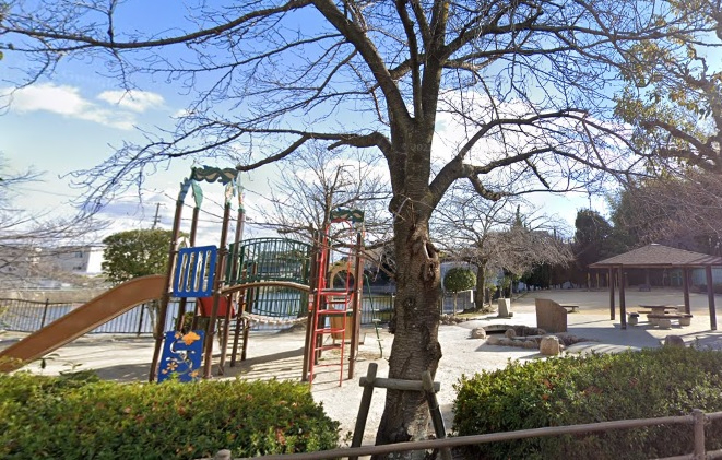 グランドシティダイアパレス吹田ガーデンコート四番館　宮が池公園