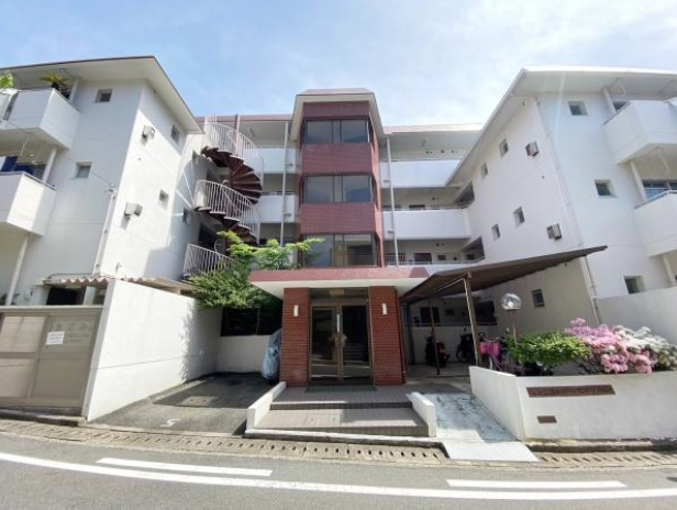 吹田市江坂町５