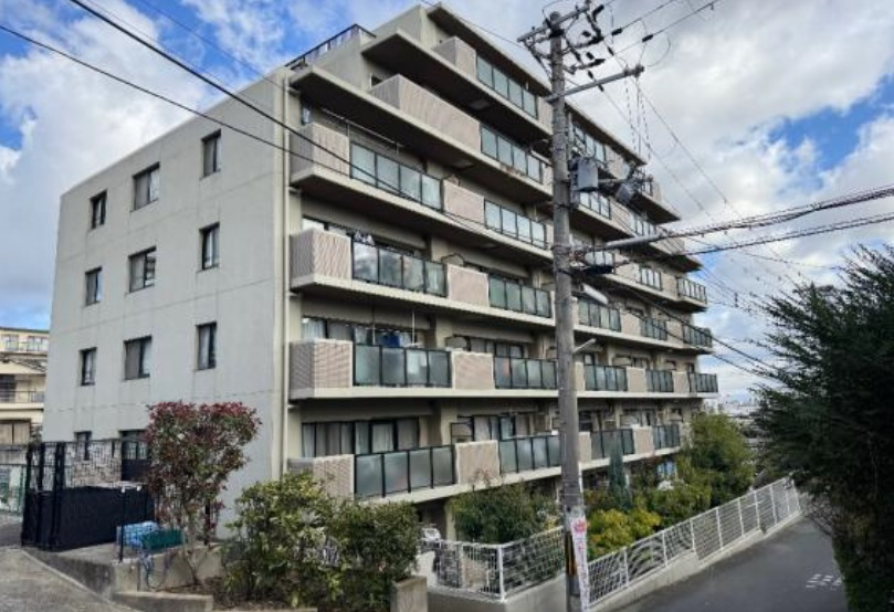吹田市五月が丘東