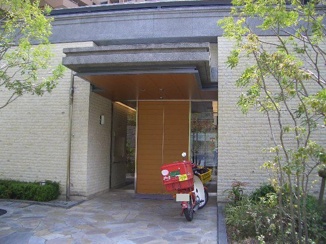 グランドメゾン万博公園南　外観　エントランス