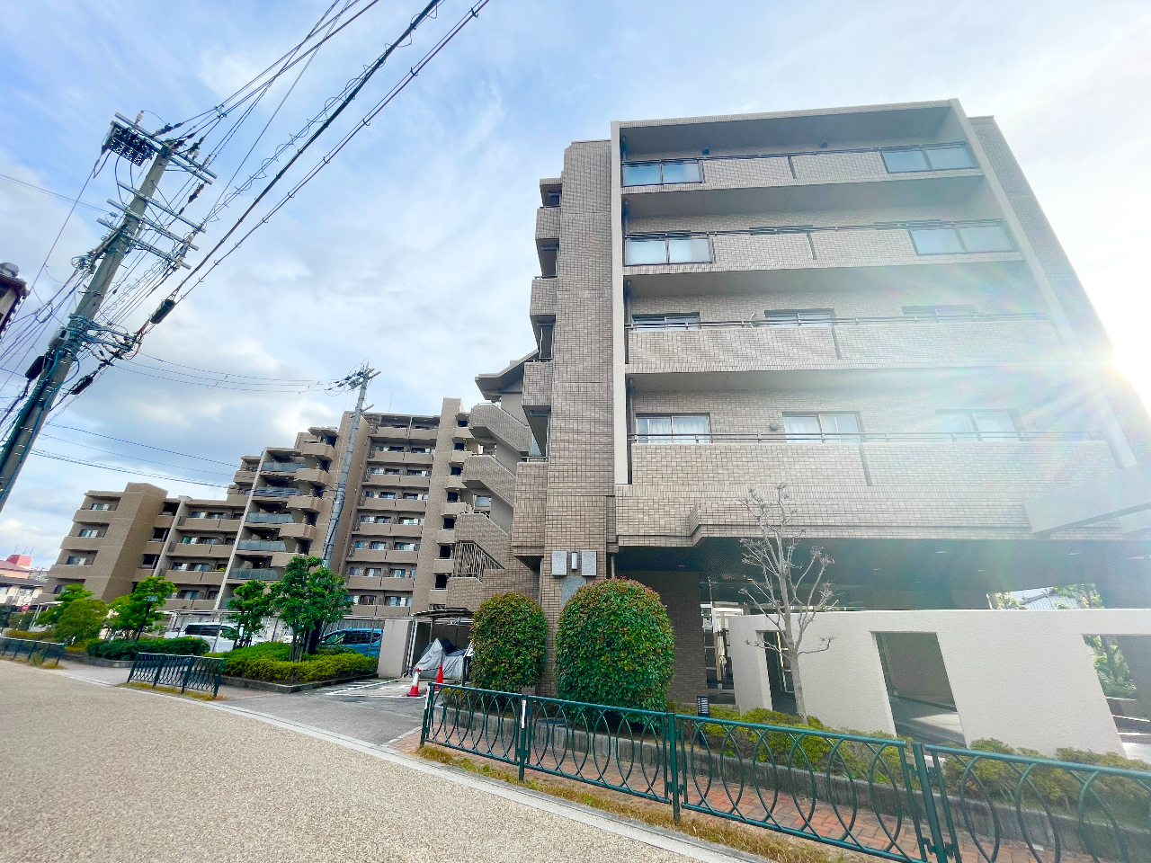 ザ・ステイツ吹田サツキ館　外観