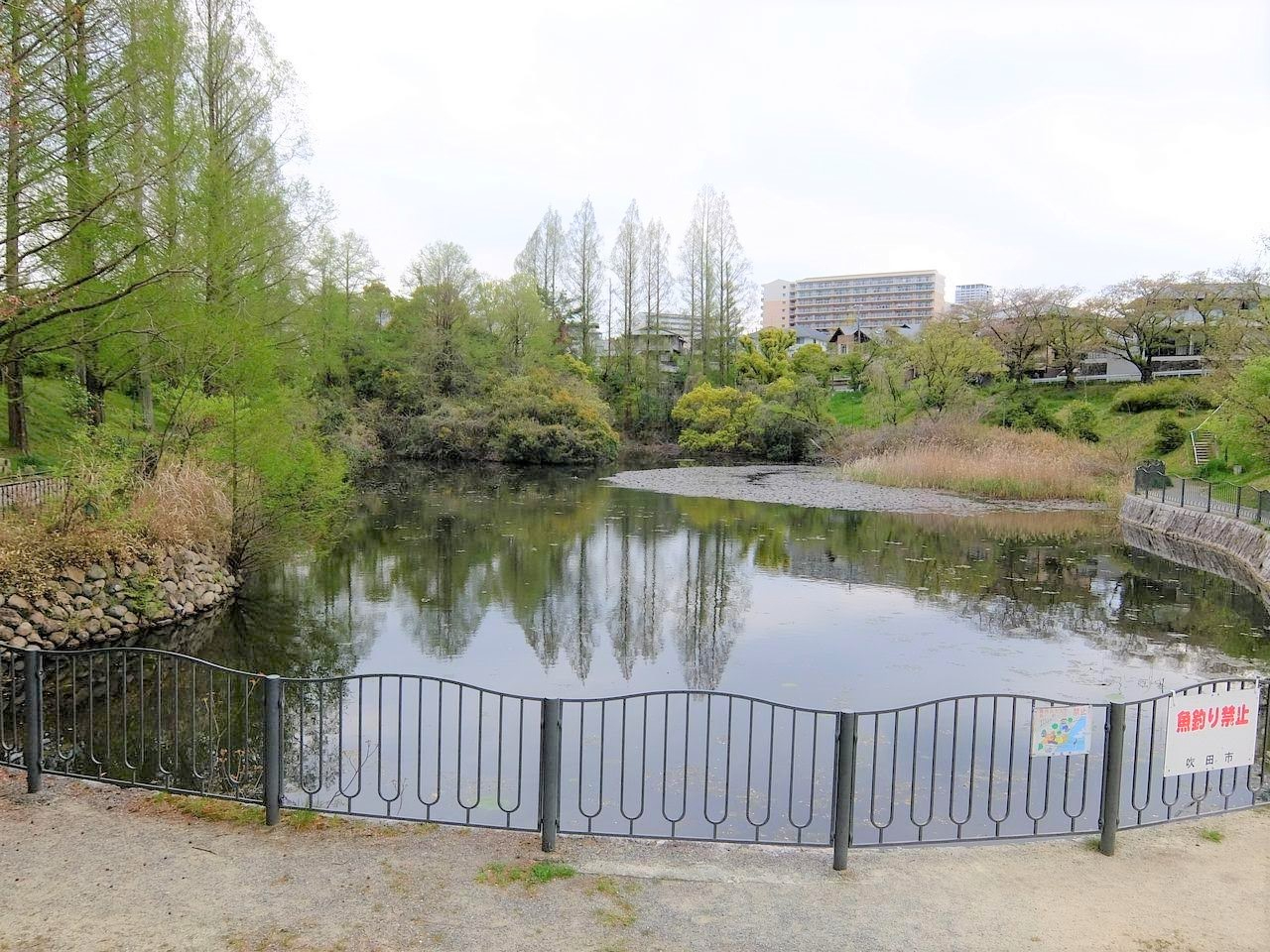 サンメゾン北千里古江台　はぎのき公園
