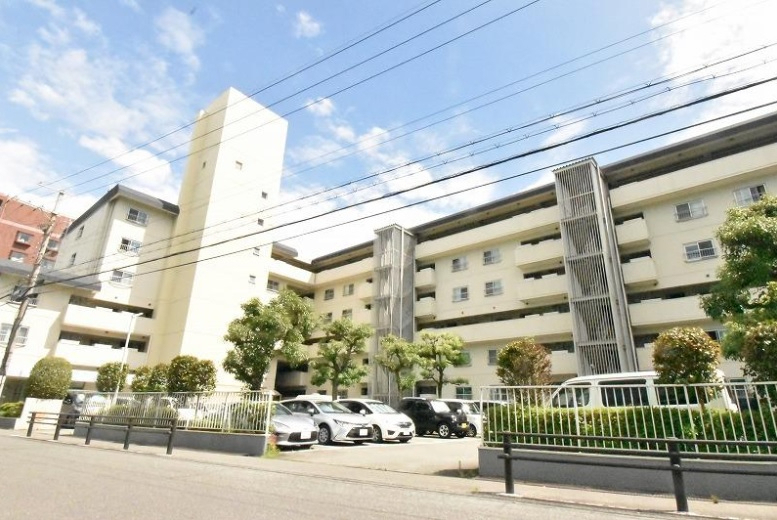 吹田市江坂町４