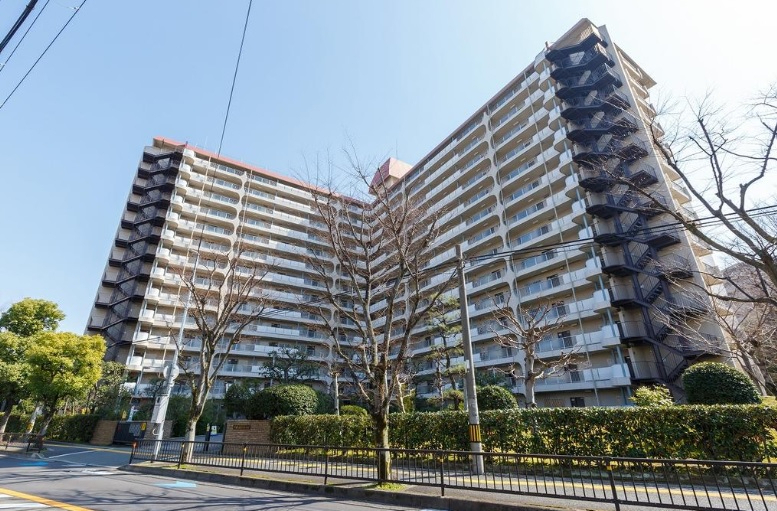 吹田市山田西