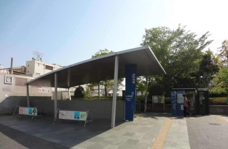 プロパレス吹田モナークヒルズ　JR東海道本線「吹田」駅北側