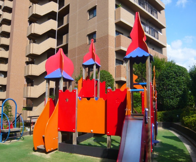 ルネ・ヒューマンズガーデン万博公園南Ｃ棟　公園