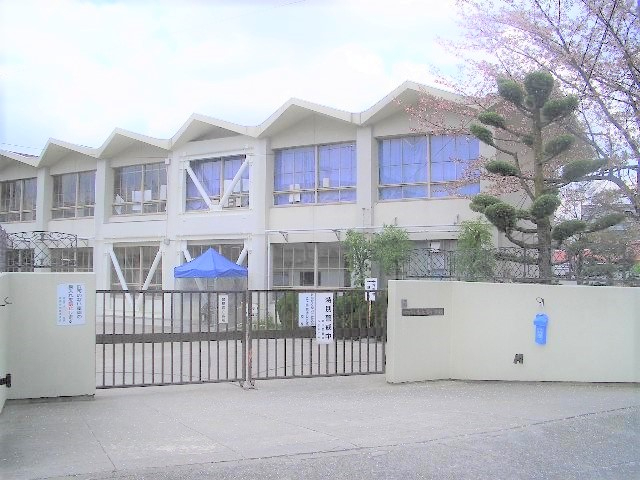 ルネブラン・クール北千里古江台　古江台小学校