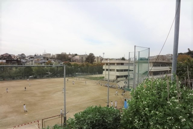 ライオンズマンション南千里　高野台中学校