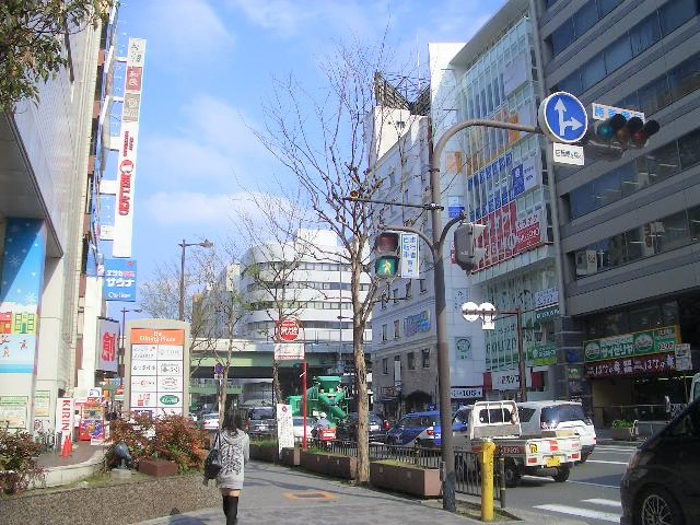 ディアステージ江坂ＧーＴＯＷＥＲ　江坂駅周辺はショッピング充実！