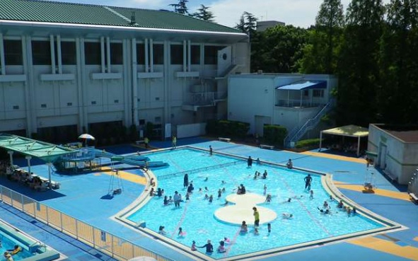 ステイツ千里・山手町　片山市民プール