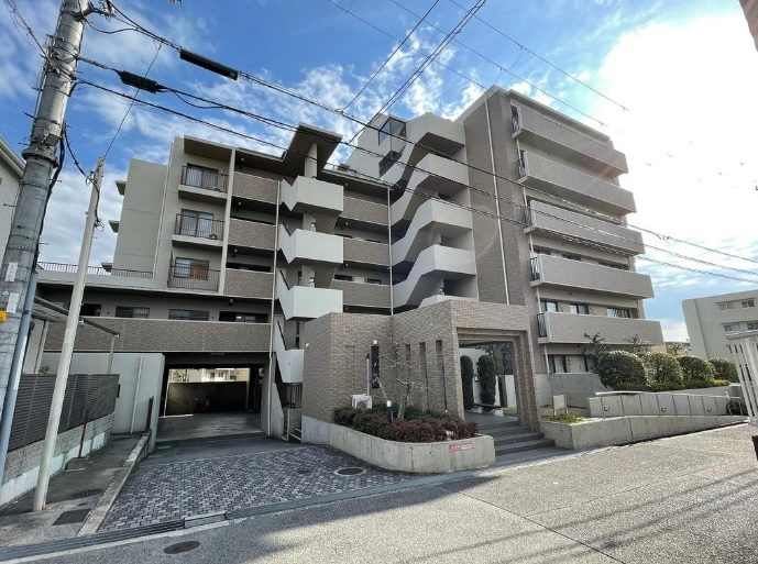 ステイツ千里・山手町　外観
