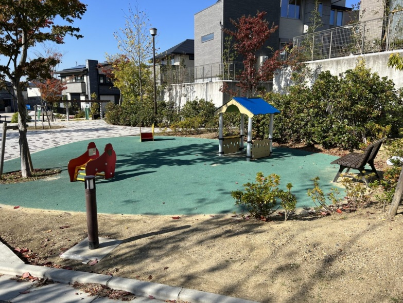 ヴィフ江坂垂水町　円山中央公園