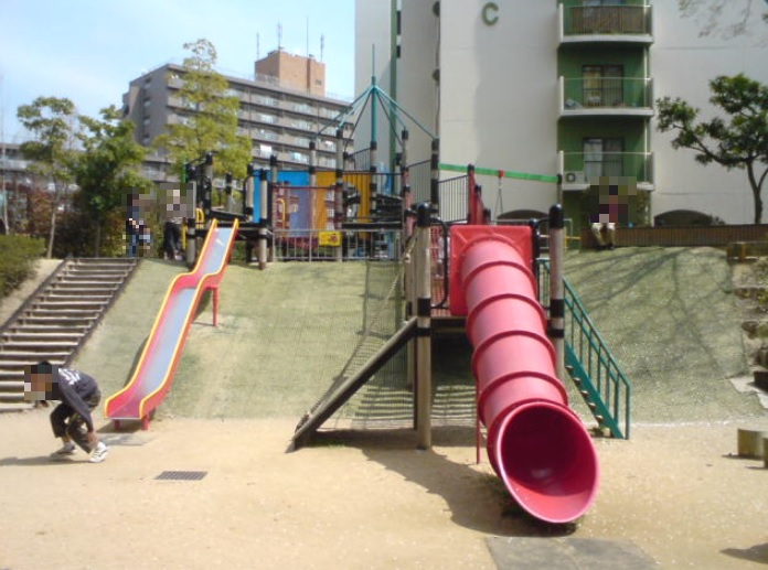 千里山田コーポラスＢ棟　山田駅東公園