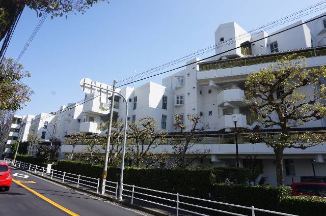吹田市千里山西４