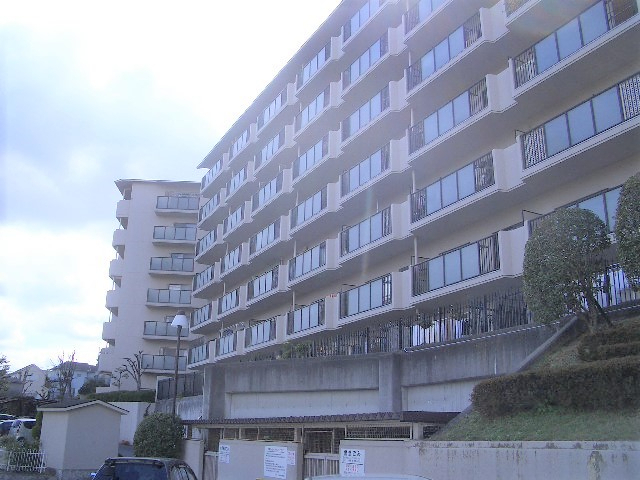 サンヴェール千里緑地公園　外観