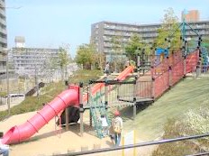 ローレルハイツ千里４号棟　山田東公園