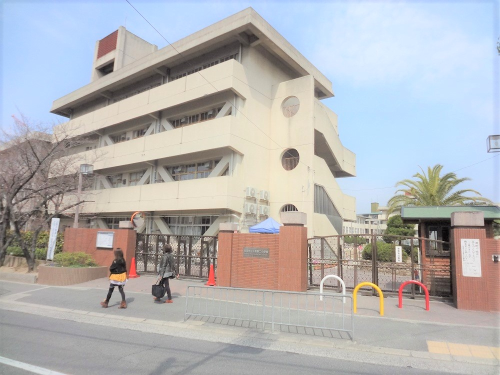 千里山サニーハイツ　千里第二小学校