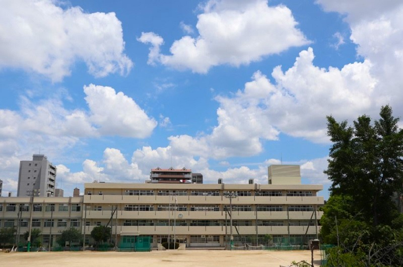 エステムプラザ江坂公園Ⅱライズ　豊津中学校 
