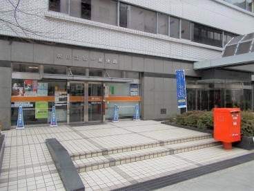 ディアステージ江坂ＧーＴＯＷＥＲ　吹田江坂一郵便局