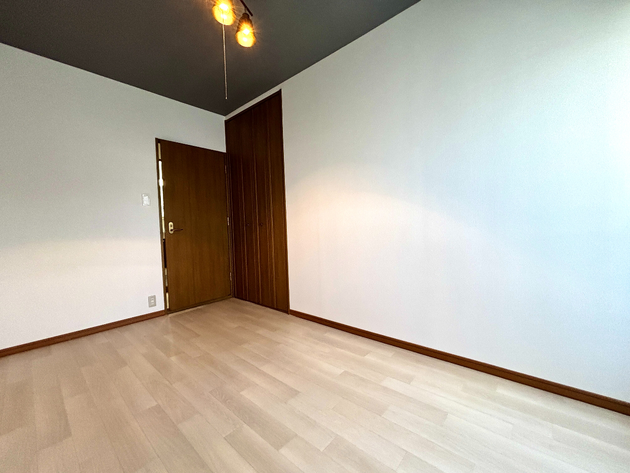 セントラルステージ千里一番館　洋室