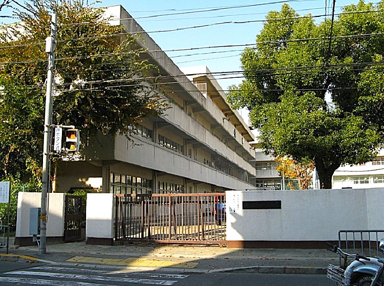 江坂江の木公園スカイハイツ　豊津西中学校