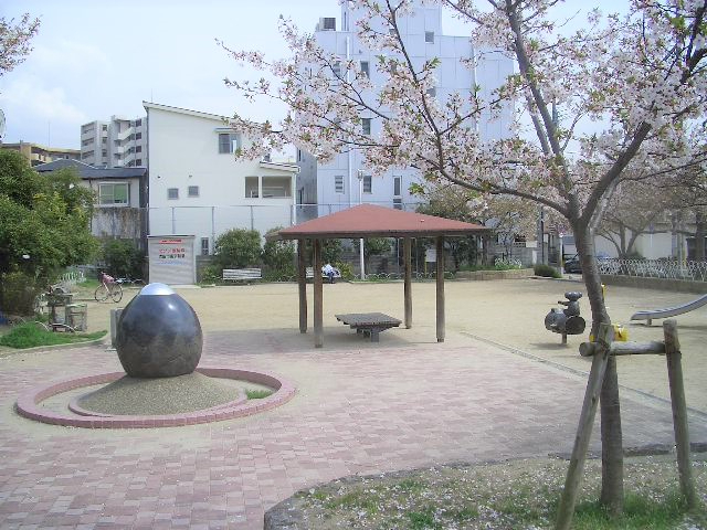 サンクス二番館　吹一公園
