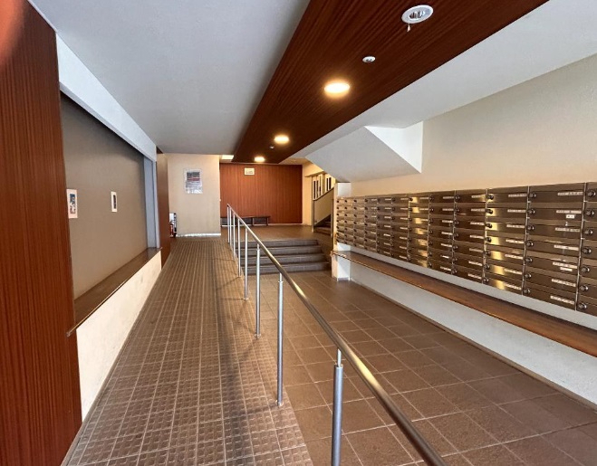 サンクス二番館　ロビー