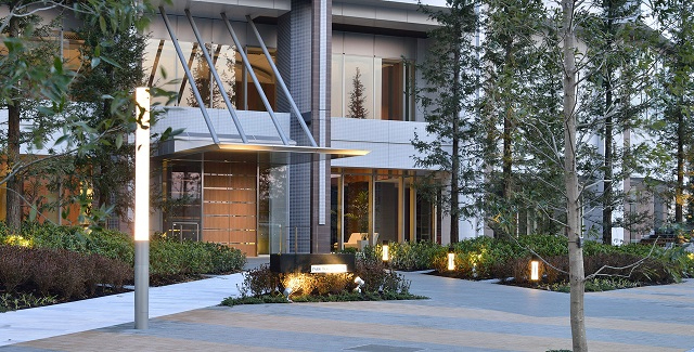 パークタワー南千里丘　外観　エントランス