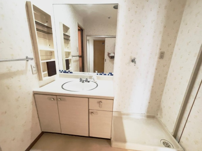 モンテベルデ朝日が丘　洗面室