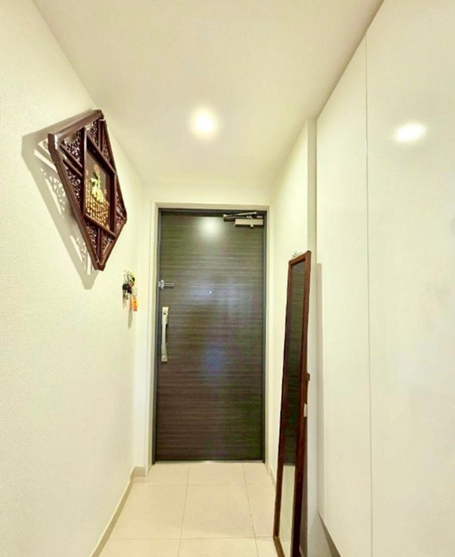 パークタワー南千里丘　玄関