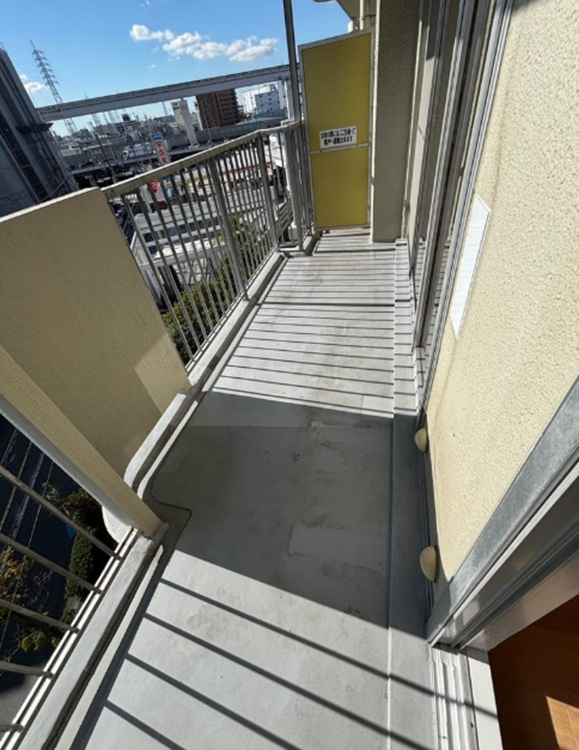 摂津スカイハイツ　バルコニー