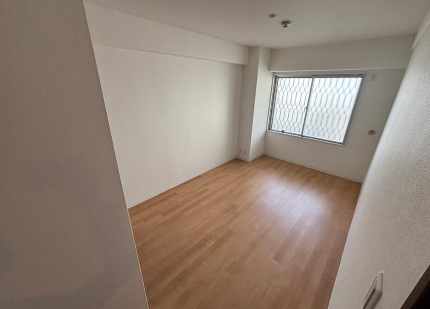 摂津スカイハイツ　洋室5.0帖